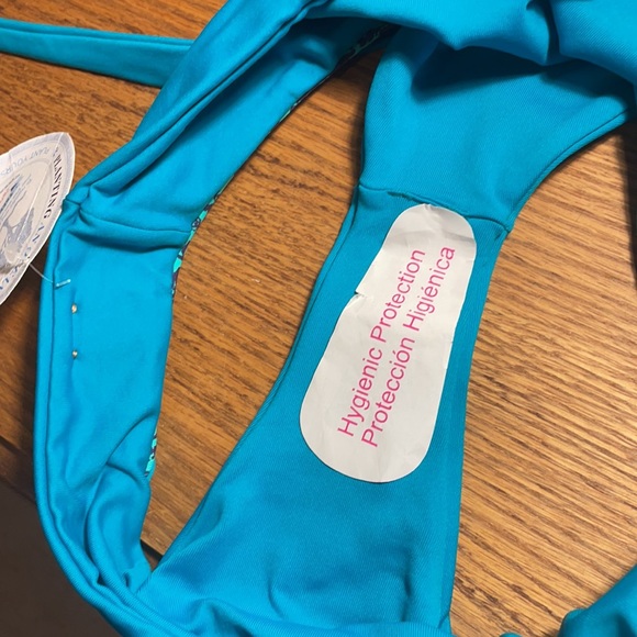 Maaji bikini NWT, bandeau top & cheeky bottoms. - Picture 5 of 6